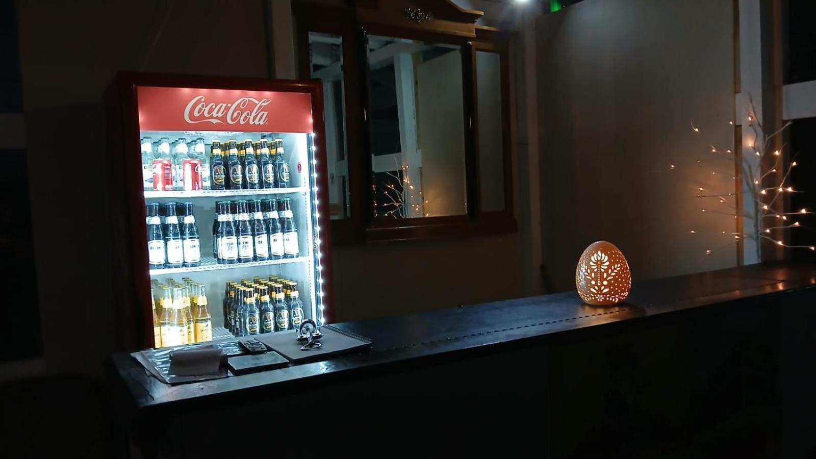 Bamboleo Inn Ladyville Ngoại thất bức ảnh